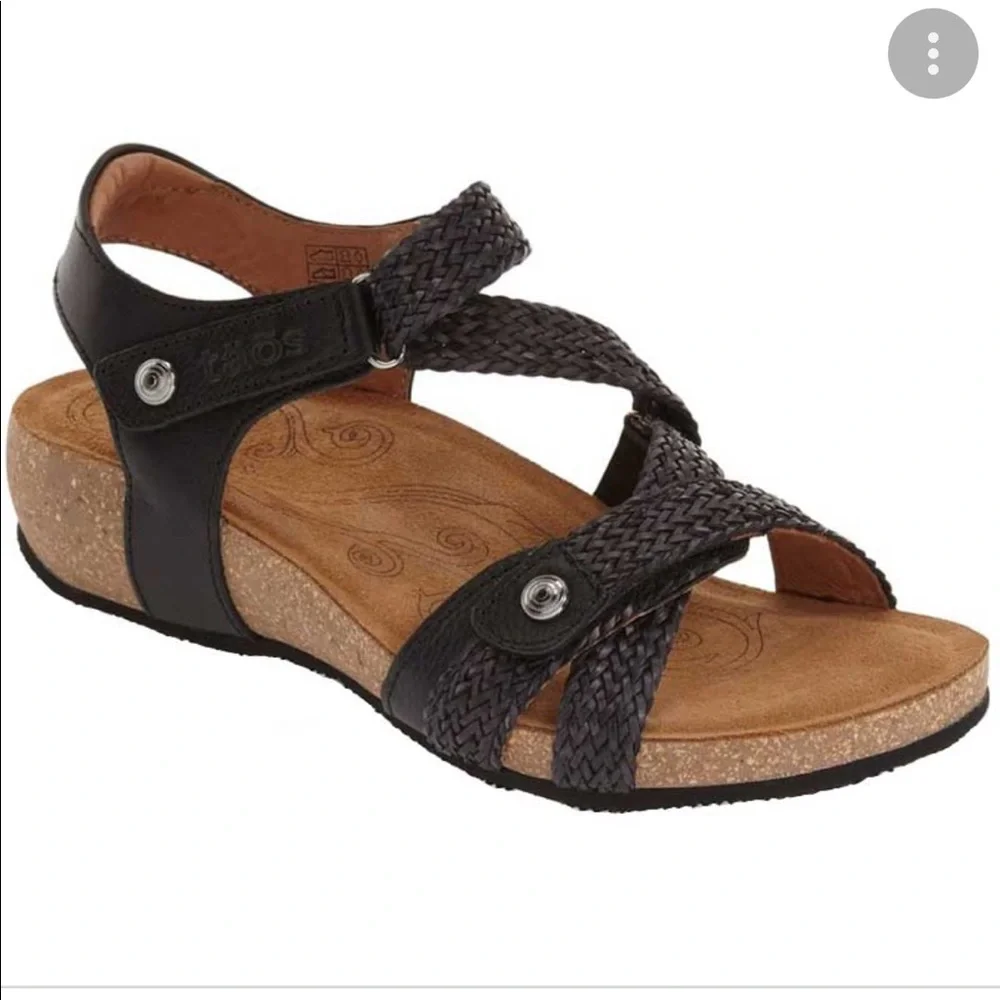 Taso trulie black women sandals